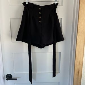 Forever 21 black dress shorts with tie